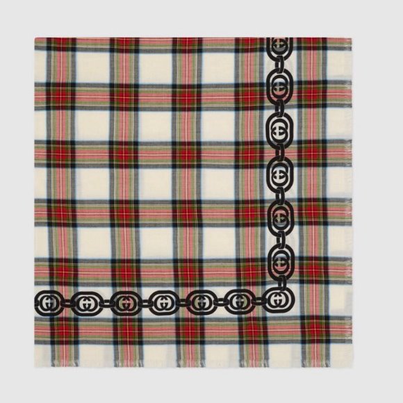 Gucci Interlocking GG Chain Tartan Scarf in White - Picture 2 of 5